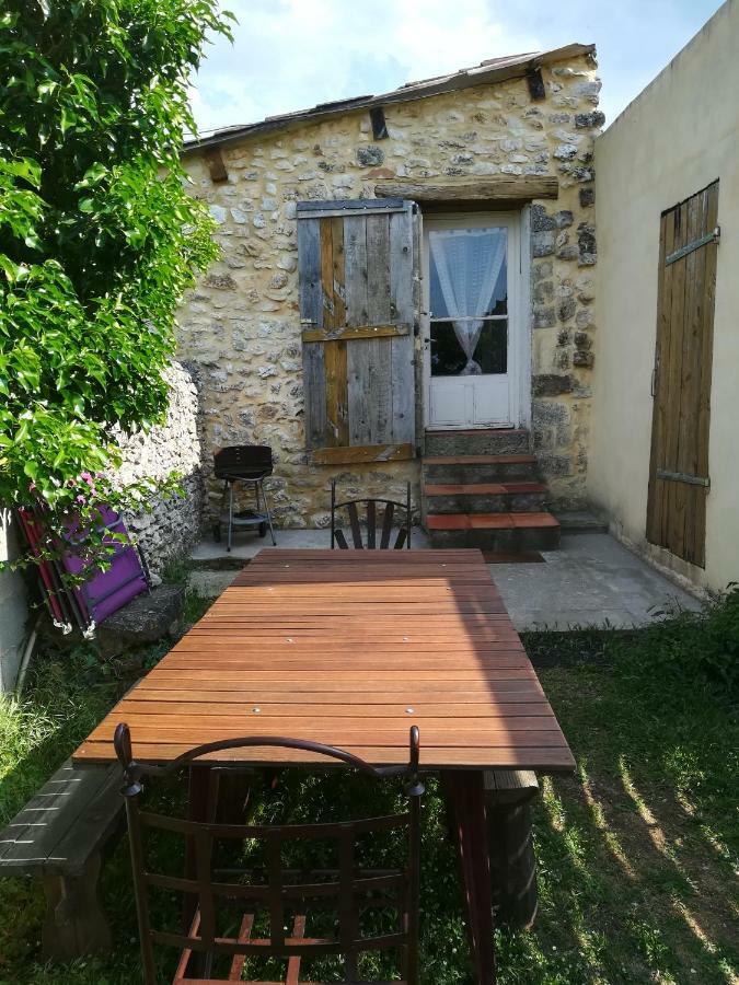 Studio Gard Calme Et Nature Russan Exterior foto